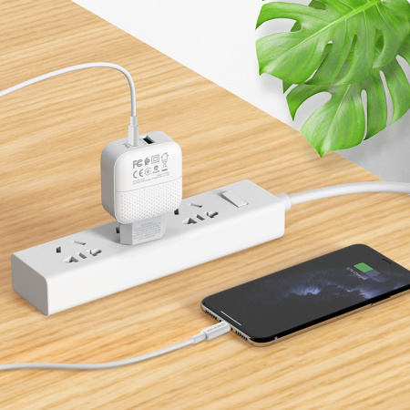 Зарядное устройство BOROFONE BA46A Premium, 3A, белый, два порта: USB/Type-C, кабель Type-C-Lightning